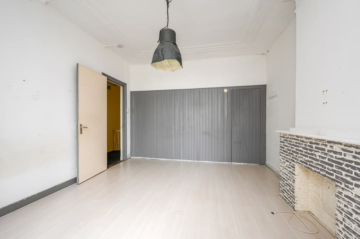 Woonkamer voor de verbouwing