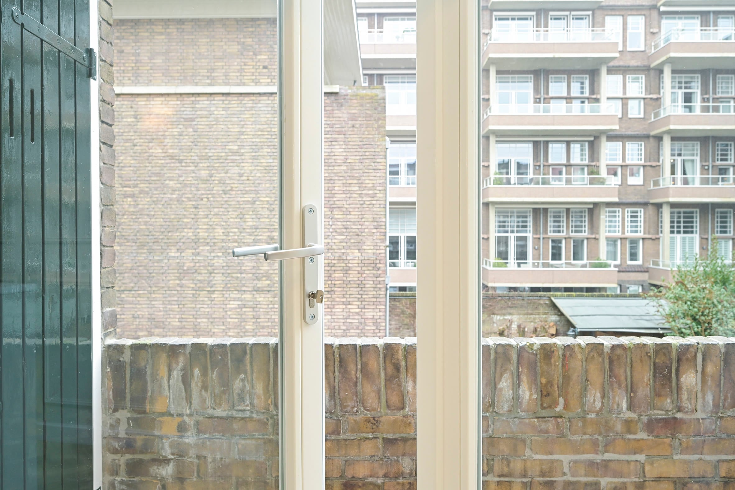 Balkon aan de achterzijde